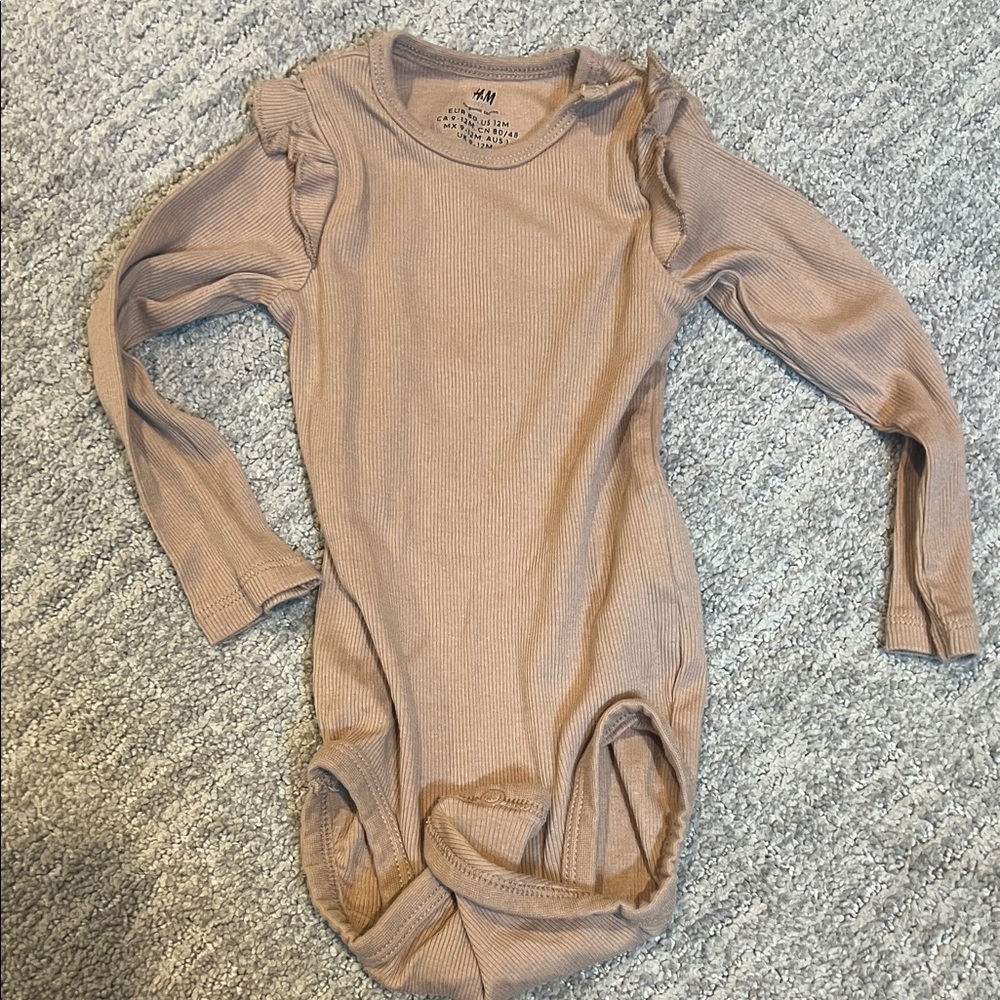 H&M Kids Tan Long Sleeve Bodysuit